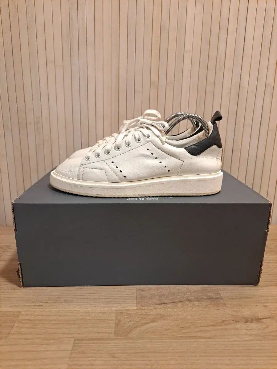 GOLDEN GOOSE ゴールデングース スターター 37サイズ