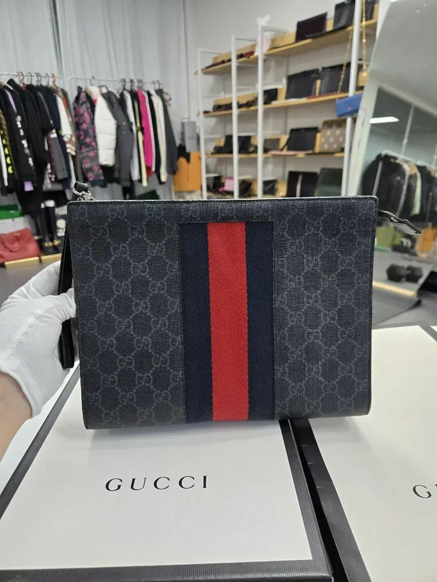 A級コンディション グッチ ウェブ 3本線 ボヤージュ クラッチバッグ