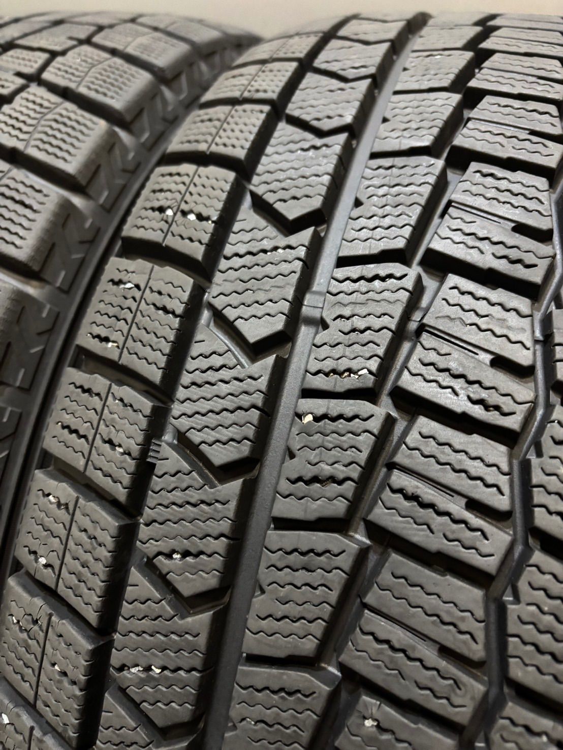 20年製 スタッドレス