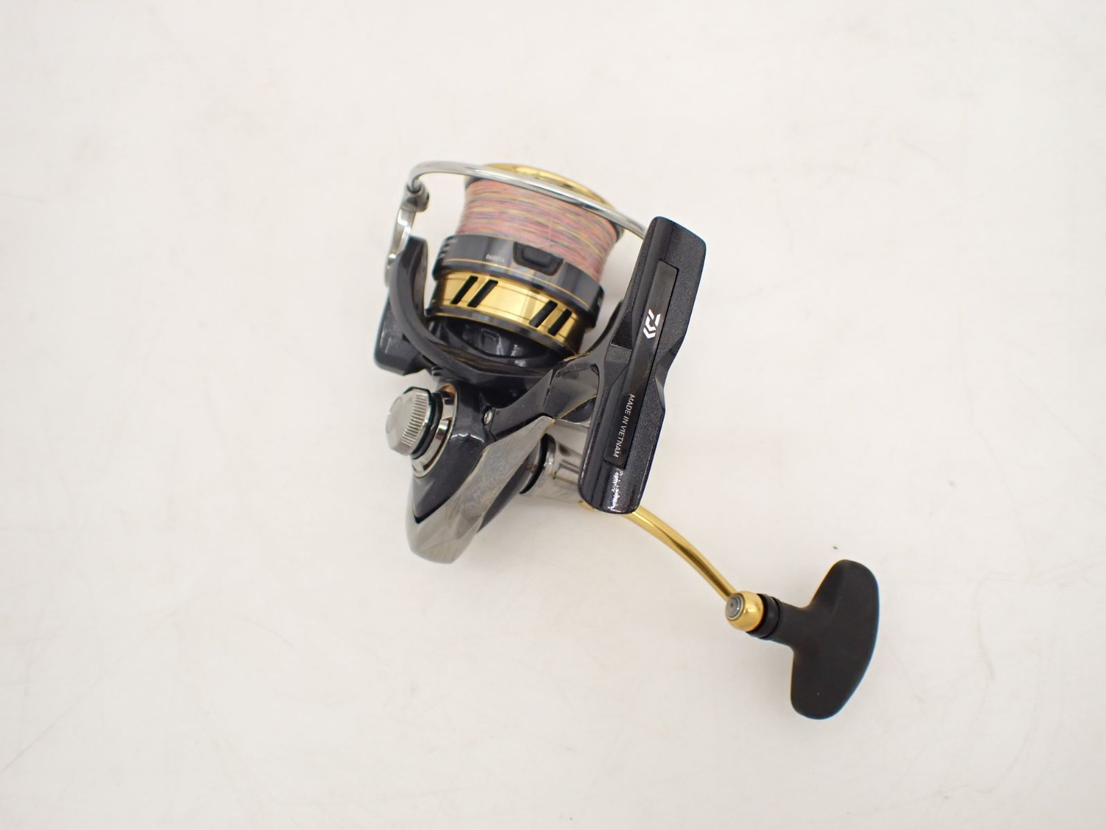 ∽ DAIWA ダイワ スピニングリール 18レガリス LT3000-CXH