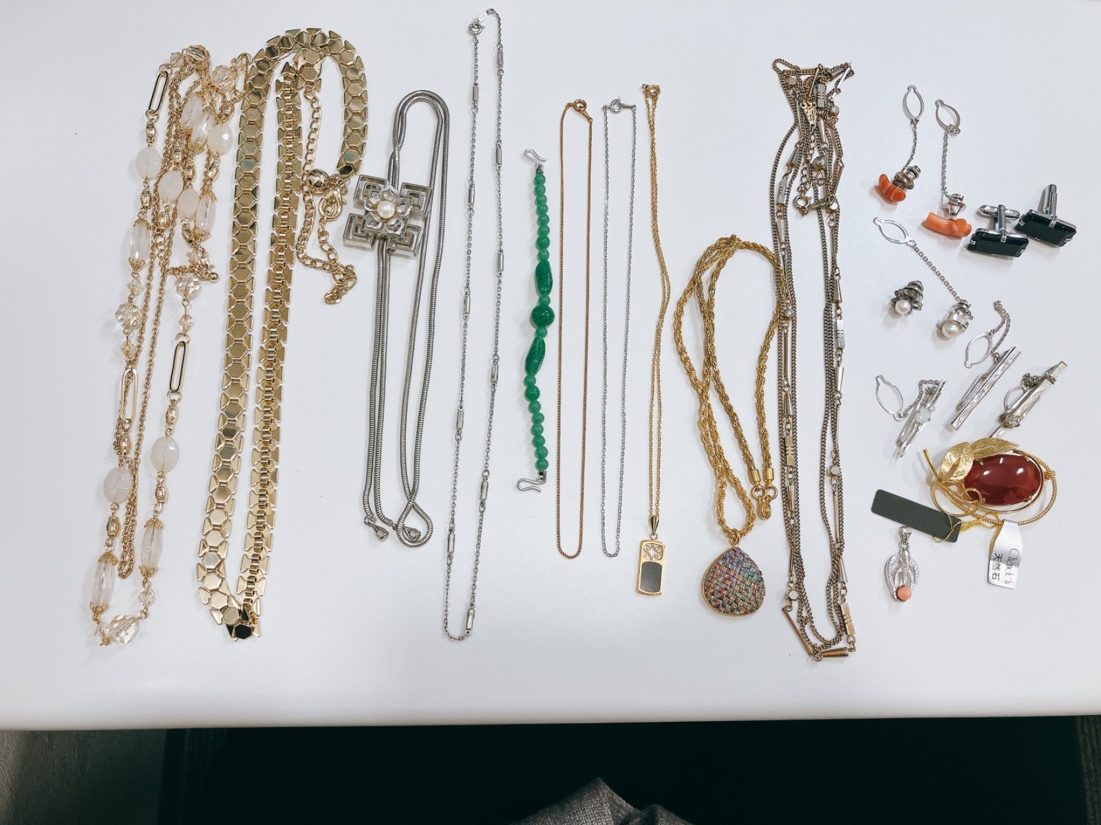 か〇遺品整理 アクセサリー 84 - メルカリ