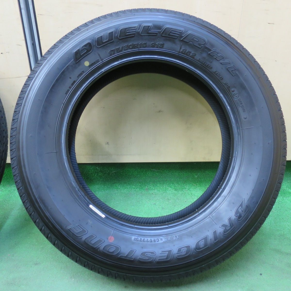  バリ溝 25年 9 5分 ジムニー 等 175 80 R 16 ブリヂストン デューラー H L 852 タイヤ 16インチ 5102503イノタ 16インチ サマータイヤ ノーマルタイヤ