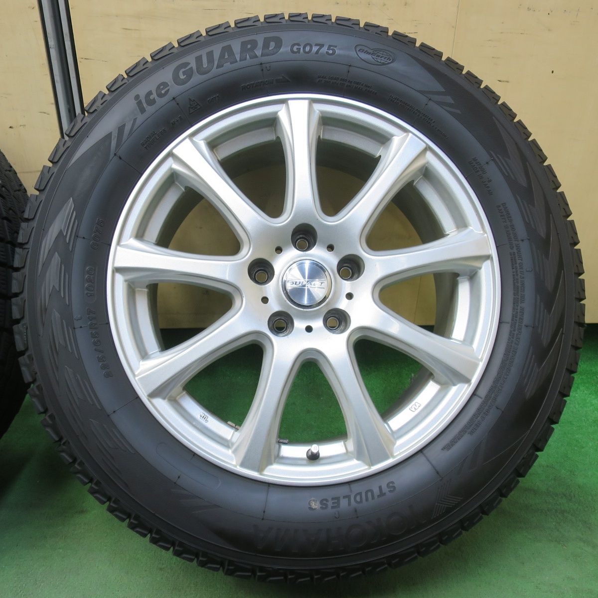 バリ溝！9.5分☆スタッドレス 225/65R17 ヨコハマ アイスガード G075 