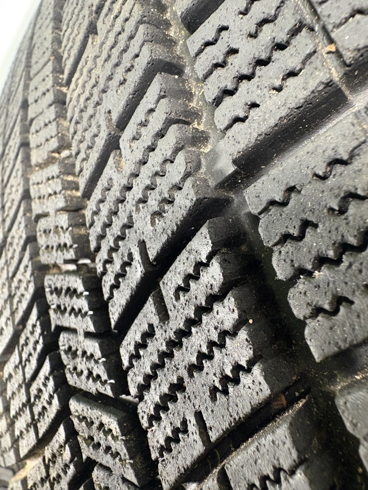 スタッドレス TA