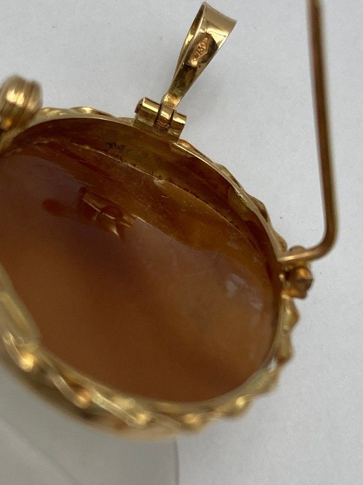 K18 カメオ ブローチ/ペンダントトップ 女性 横顔 中古 D4 - メルカリ