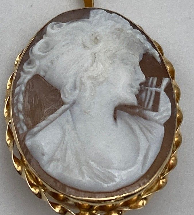 K18 カメオ ブローチ/ペンダントトップ 女性 横顔 中古 D4 - メルカリ