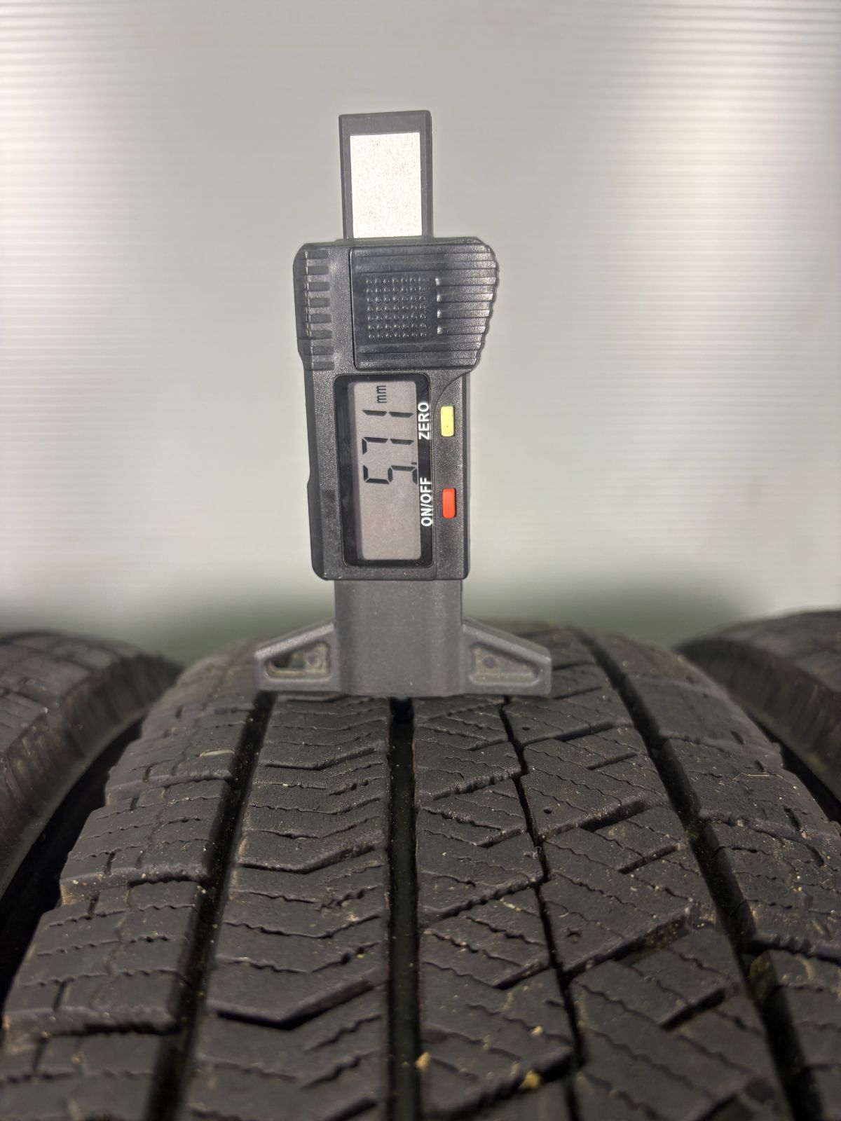  155 70 R 13 ブリヂストン VRX 2 4本 冬タイヤ スタッドレス TA 694 13インチ スタッドレス