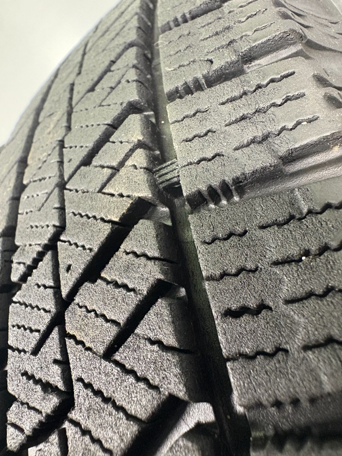 スタッドレス TA