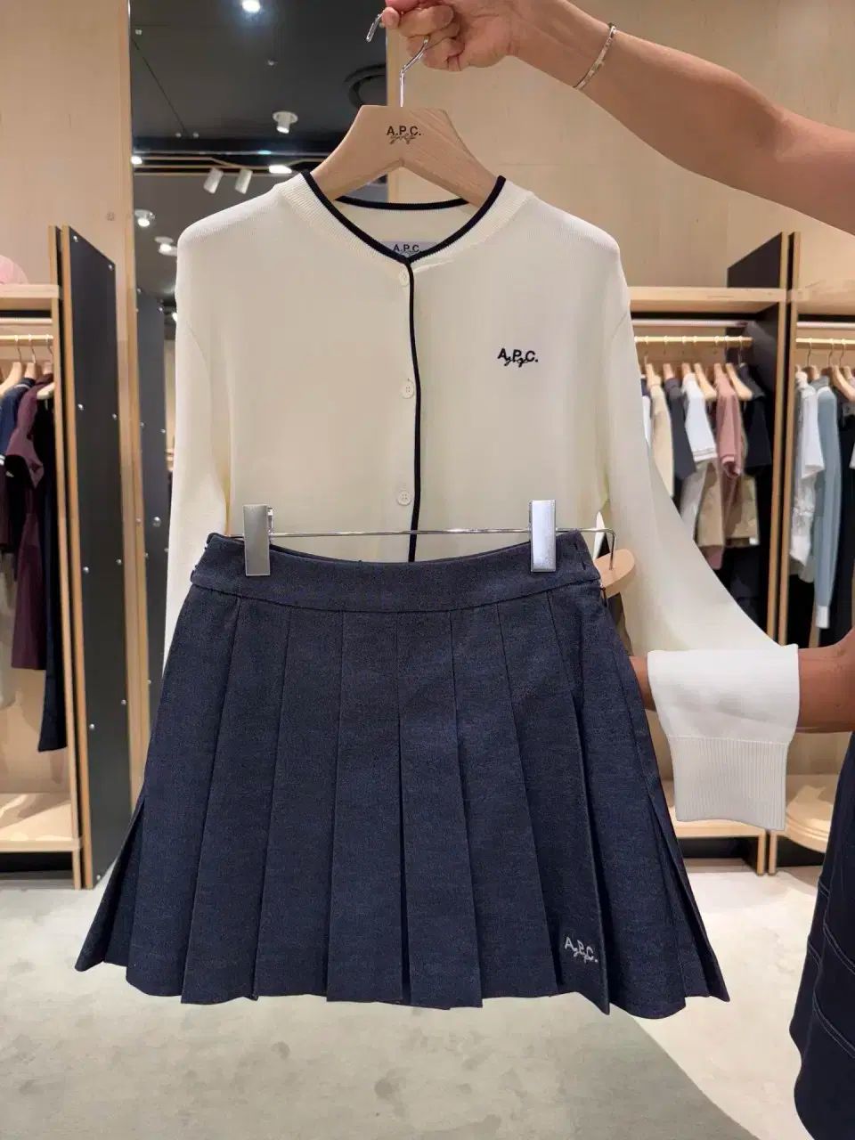 A.P.C. アー ペー セー レディースゴルフ スカート