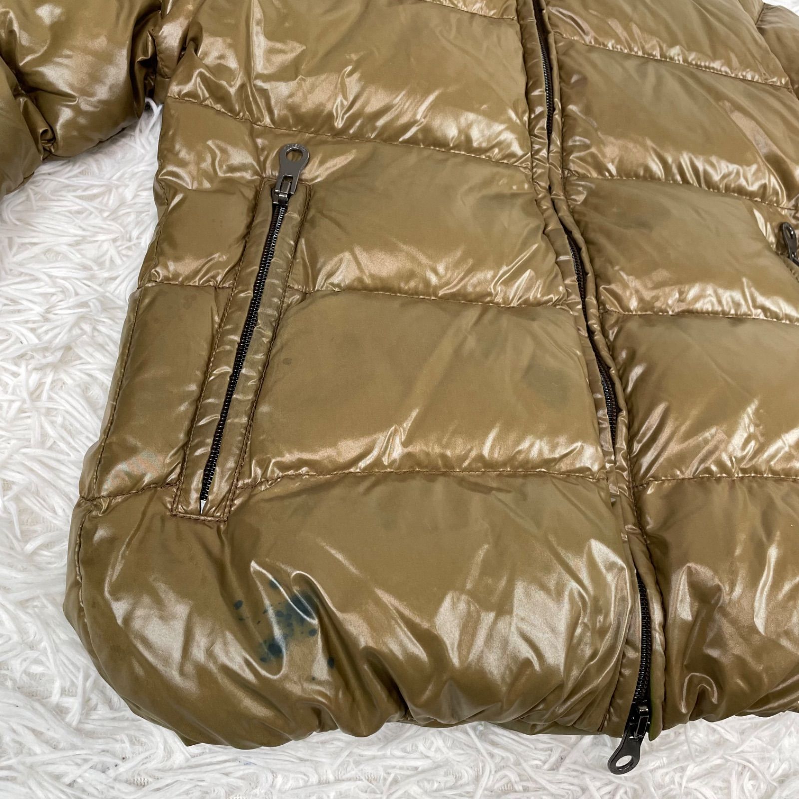 ダウンジャケット