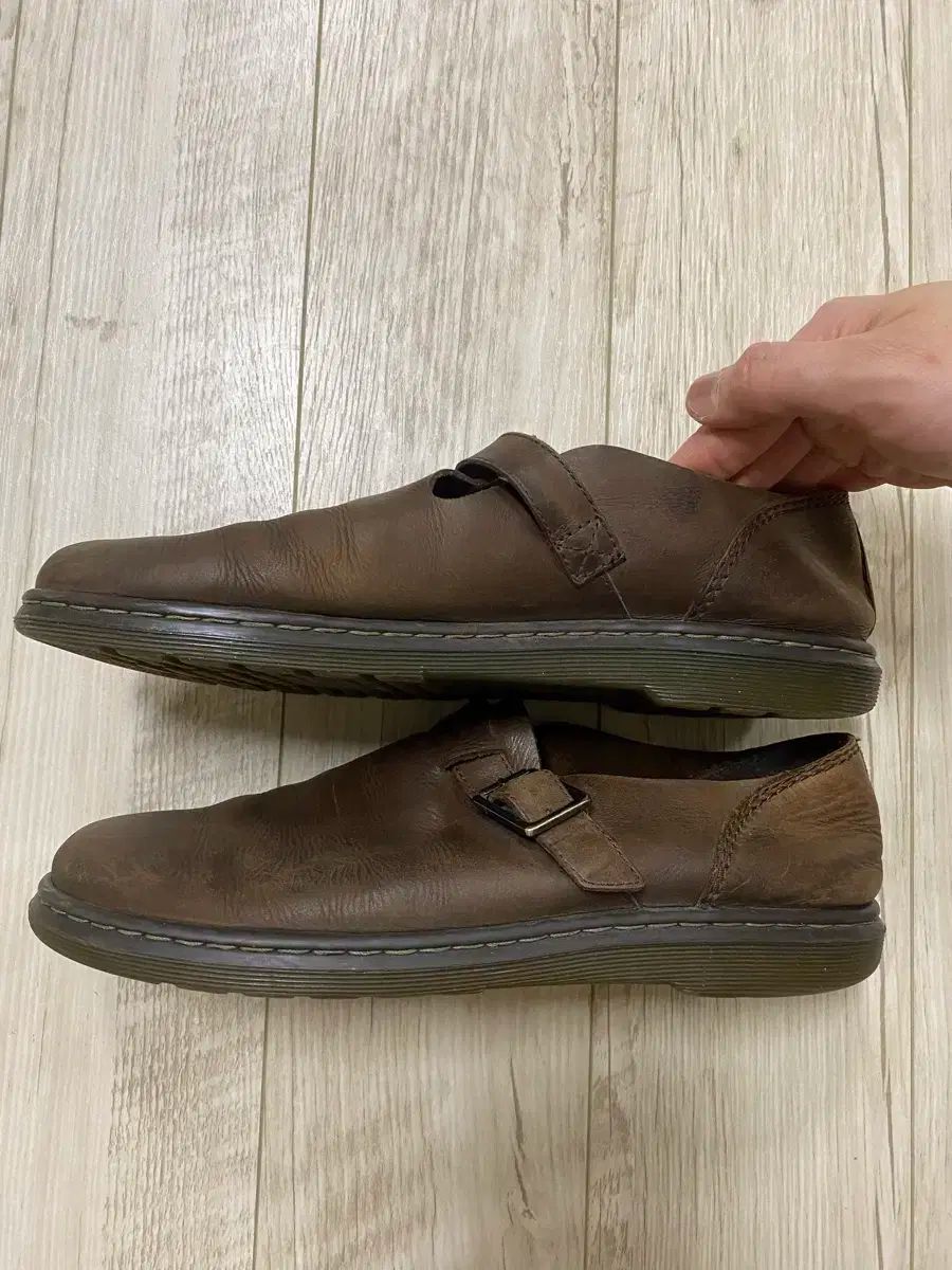 DR. MARTENS ドクターマーチン パトリシア ブラウン 270