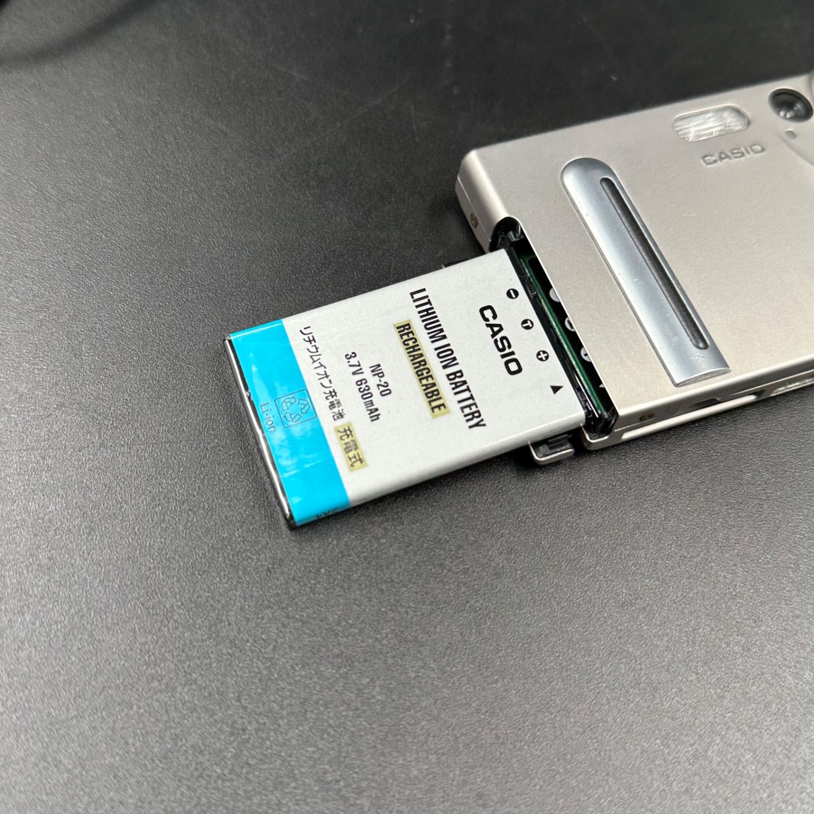 カメラ CASIO EXILIM EX-S2 コンパクトデジタルカメラ シルバー