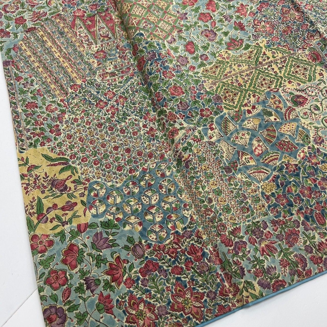 小紋 更紗模様 縮緬 裄66 素敵なデザイン 正絹 着物 MK-711 - メルカリ