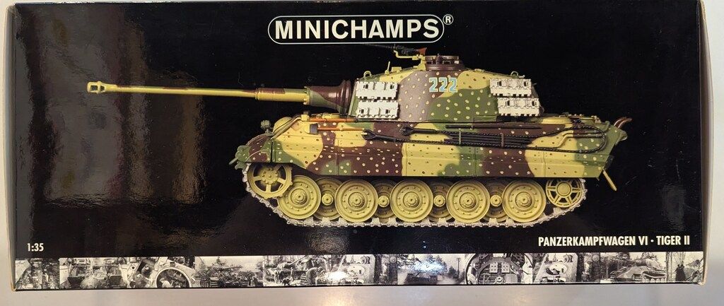 Paul sModelArt 1 35MINICHAMPS Panzerkampfwagen VI TIGER II 013000