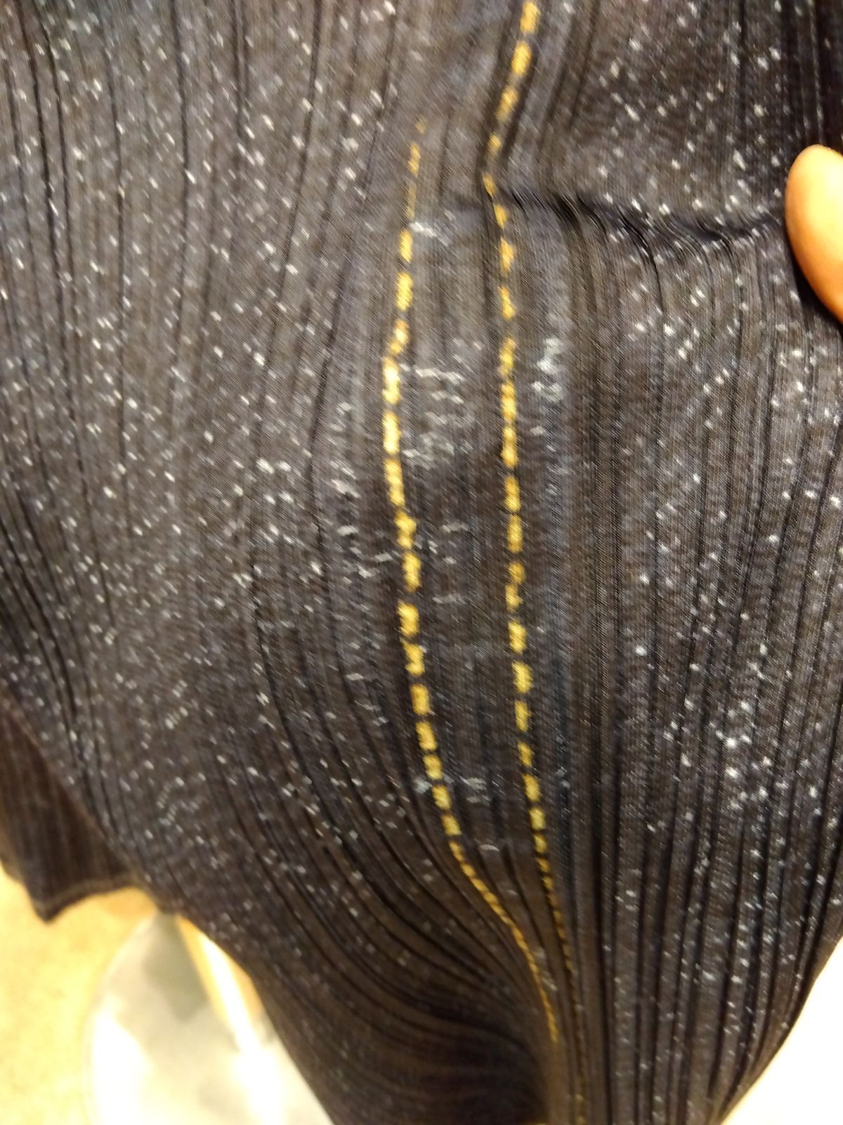 M4 プリーツプリーズ デニム転写パンツ サイズ2 DECORATOM_COM_BR