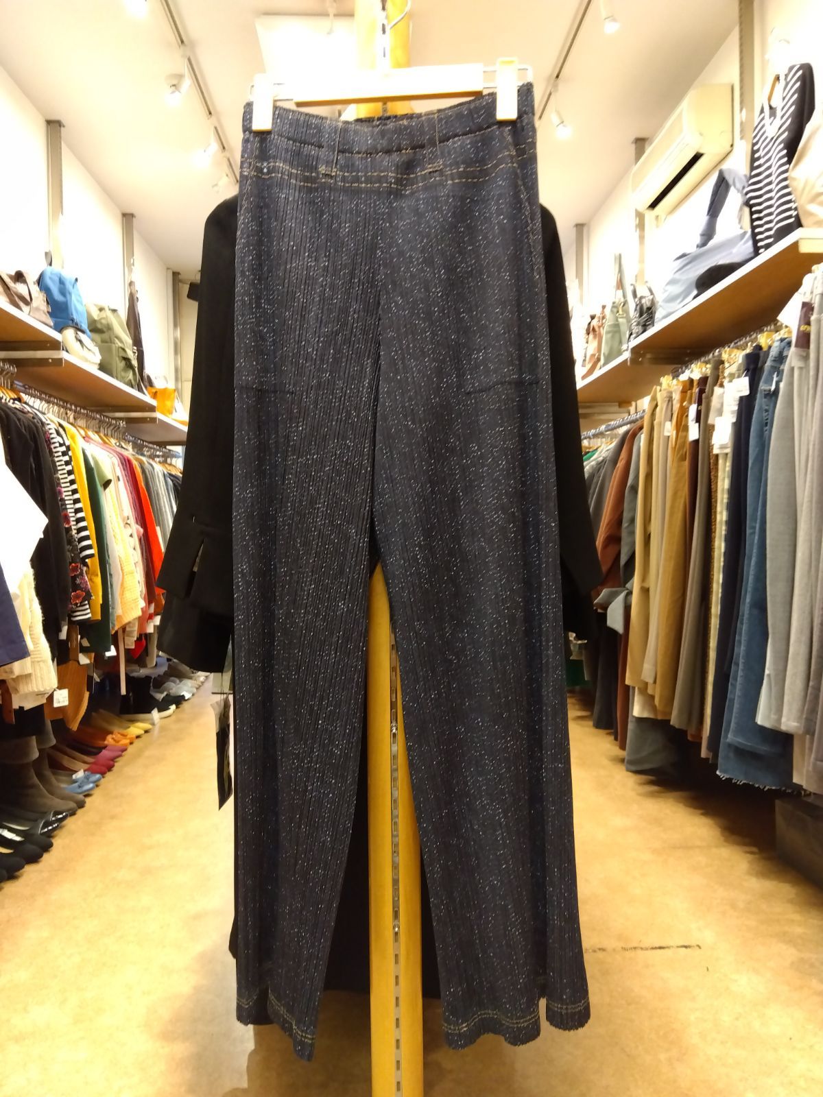 M4 プリーツプリーズ デニム転写パンツ サイズ2