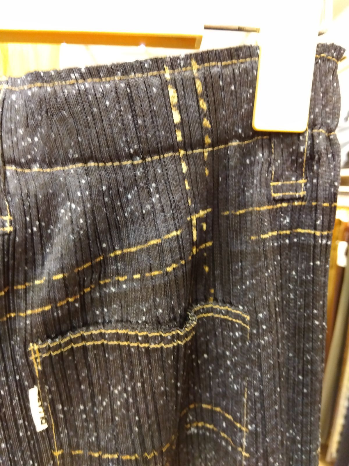 M4 プリーツプリーズ