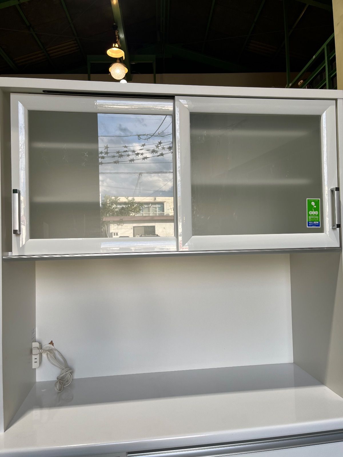 食器棚 レンジ台 レンジボード ガラス扉付き キッチンボード 大型家具 キッチン収納 料理 一軒家 白 ホワイト 倉庫前 割引あり NEXPOTALLINN_EU