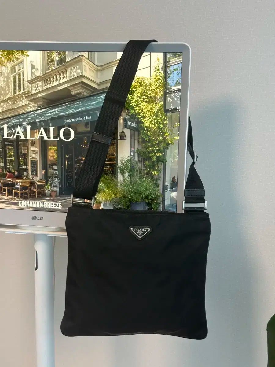 ショルダーバッグ