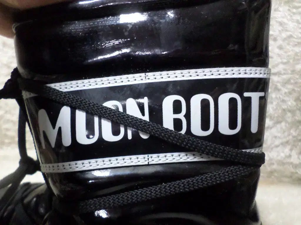 ムーンブーツ ダウン靴