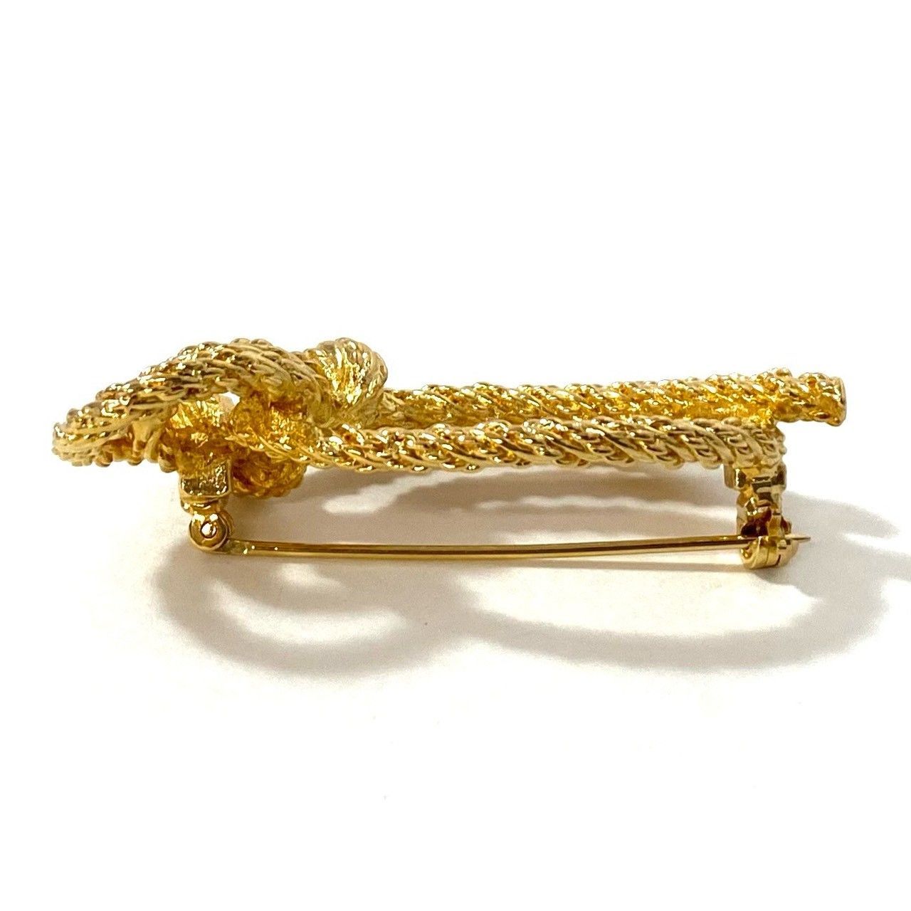 Dior　ディオール　ブローチ　リボン　ロープ　モチーフ　縄　ゴールド M【Dior】ロープ モチーフ ブローチゴールド/金カラー 縄 コサージュ