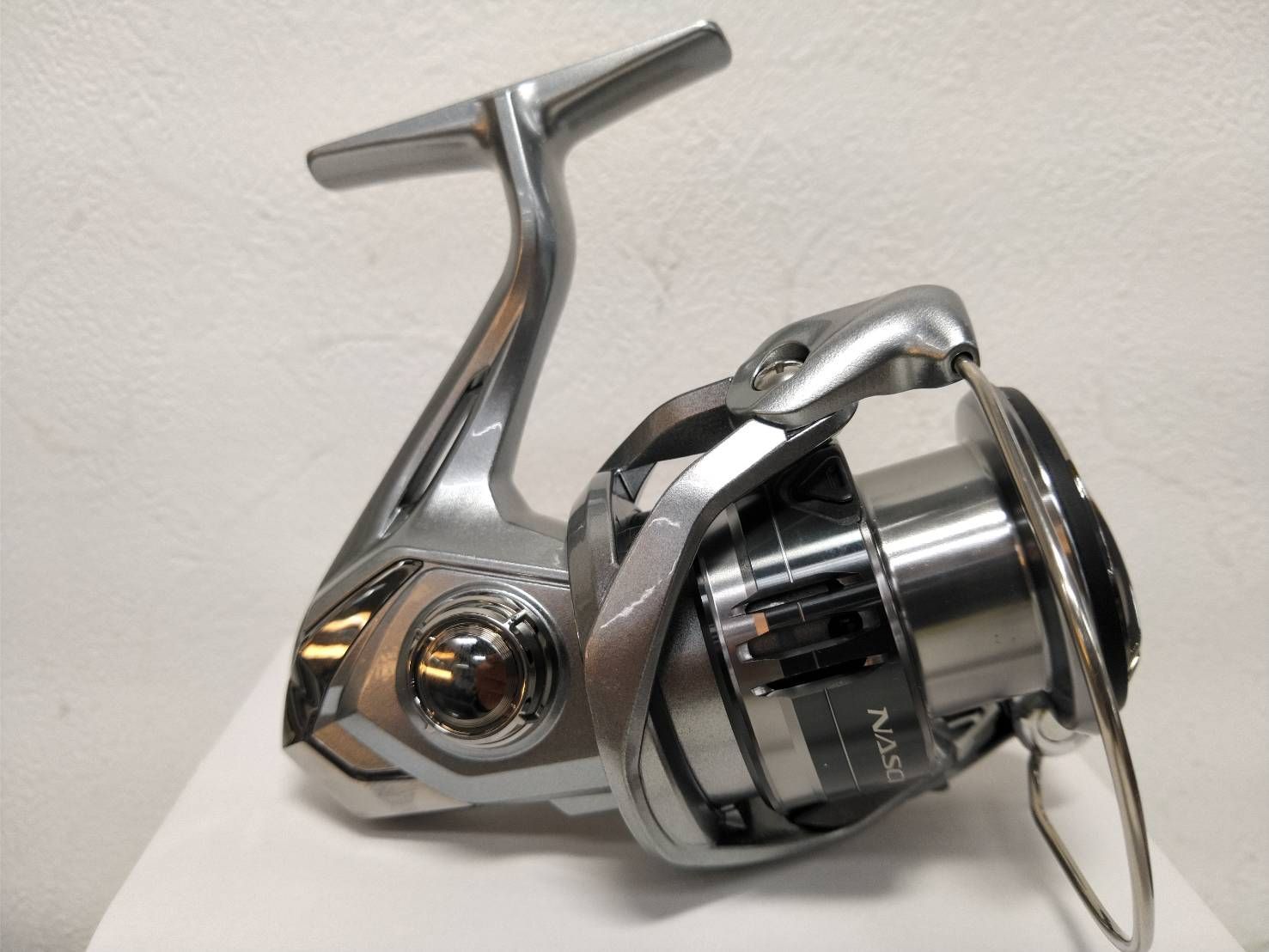 シマノ ２１ ナスキー ２５００ バス ソルト シーバス エギング 堤防 ちょい投げ スピニング リール ０８