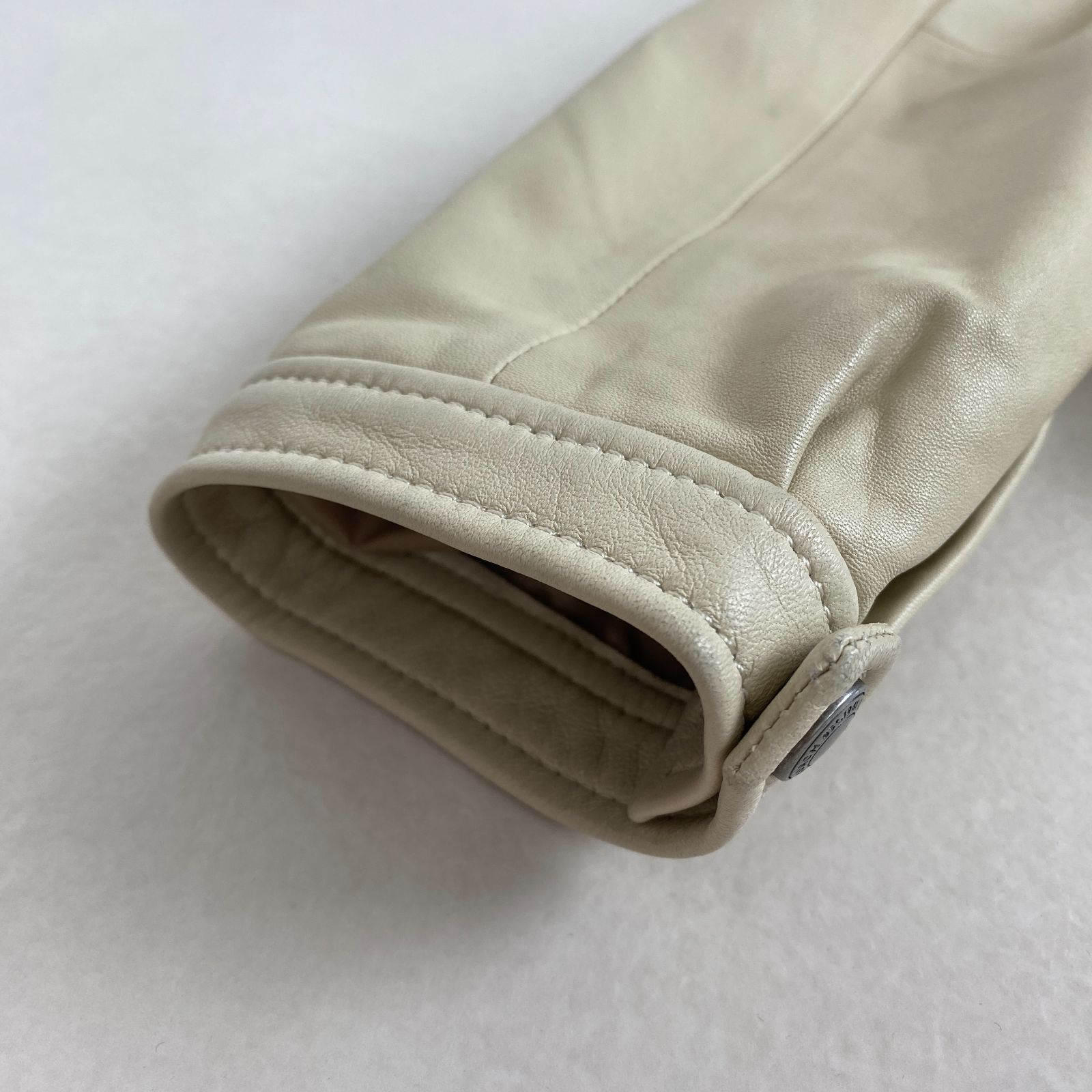 コーチ レザージャケット シングルライダース 羊革 ホワイトベージュ M COACH GULLKHAN_COM