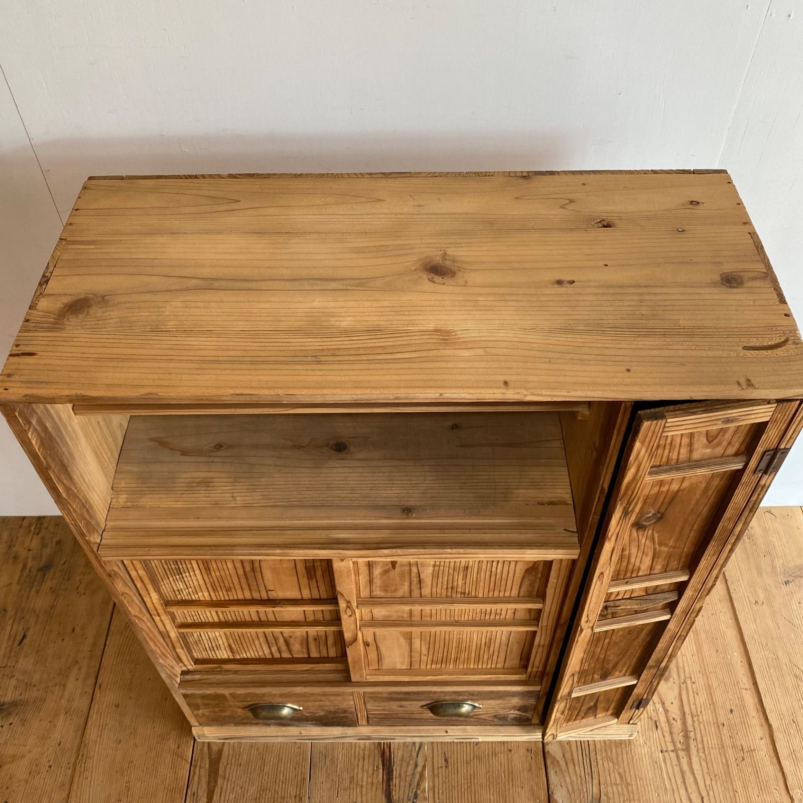 アンティーク 木製 チェスト 棚 食器棚 本棚 無垢材 カウンター アンティーク チェスト 棚 無塗装 無垢材 食器棚 y185 - メルカリ