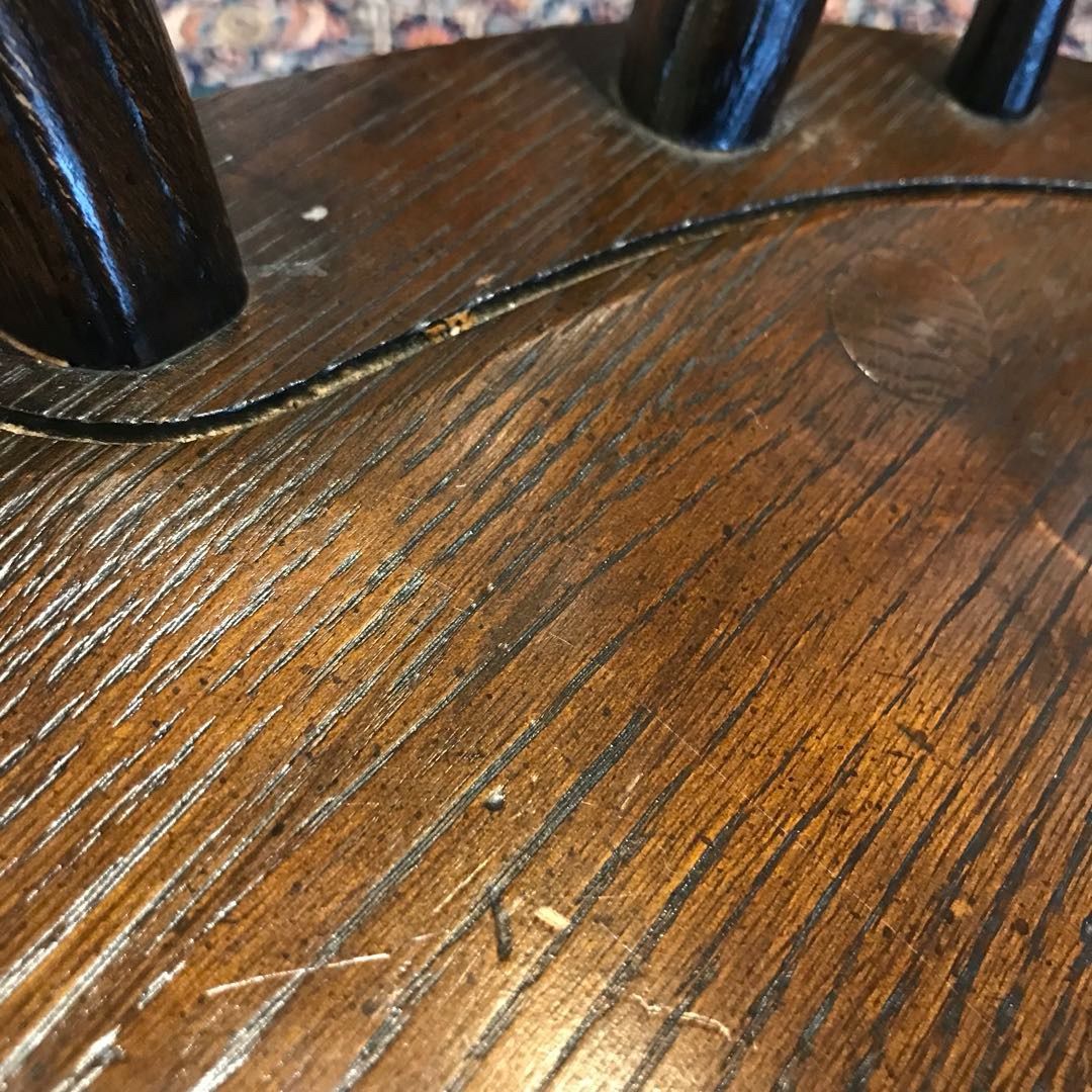 ボウバックアームチェア