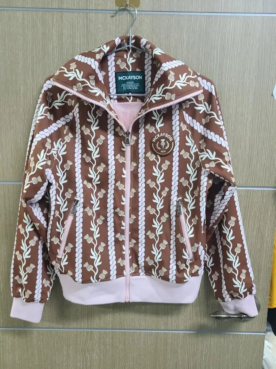 マックケイソン ジップアップ ジャケット