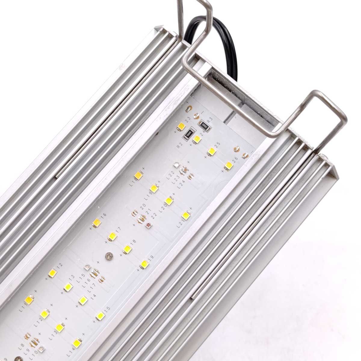 アクロ TRIANGLE LED GROW Pro 300 4450lm aqullo ライト 照明 水草 