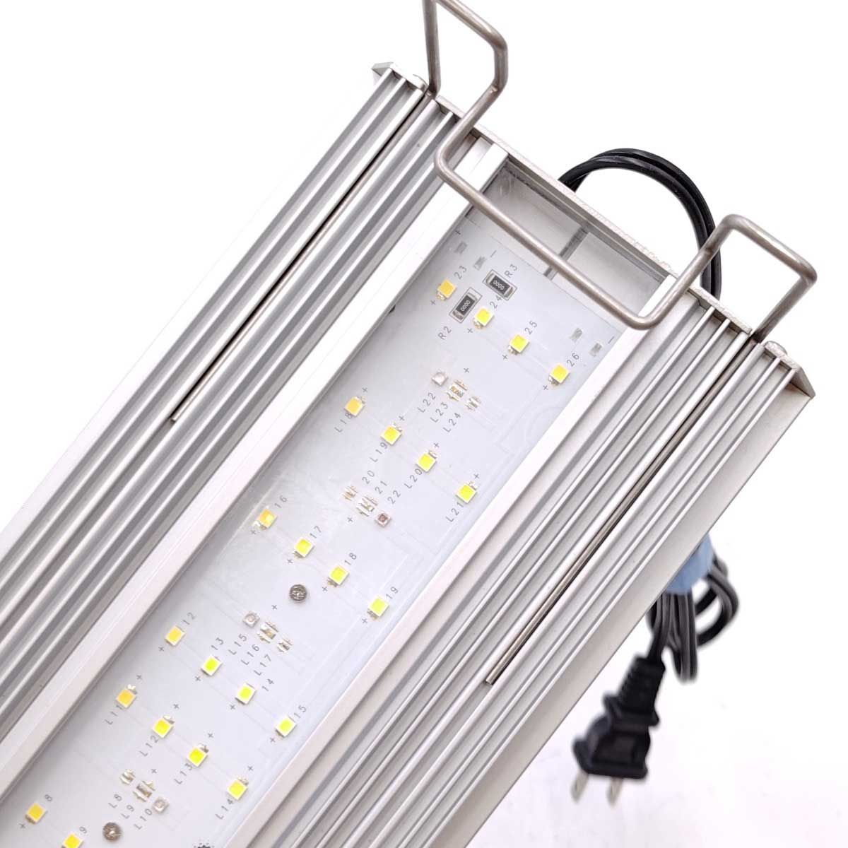 アクロ TRIANGLE LED GROW Pro 300 4450lm スタンド付 aqullo ライト