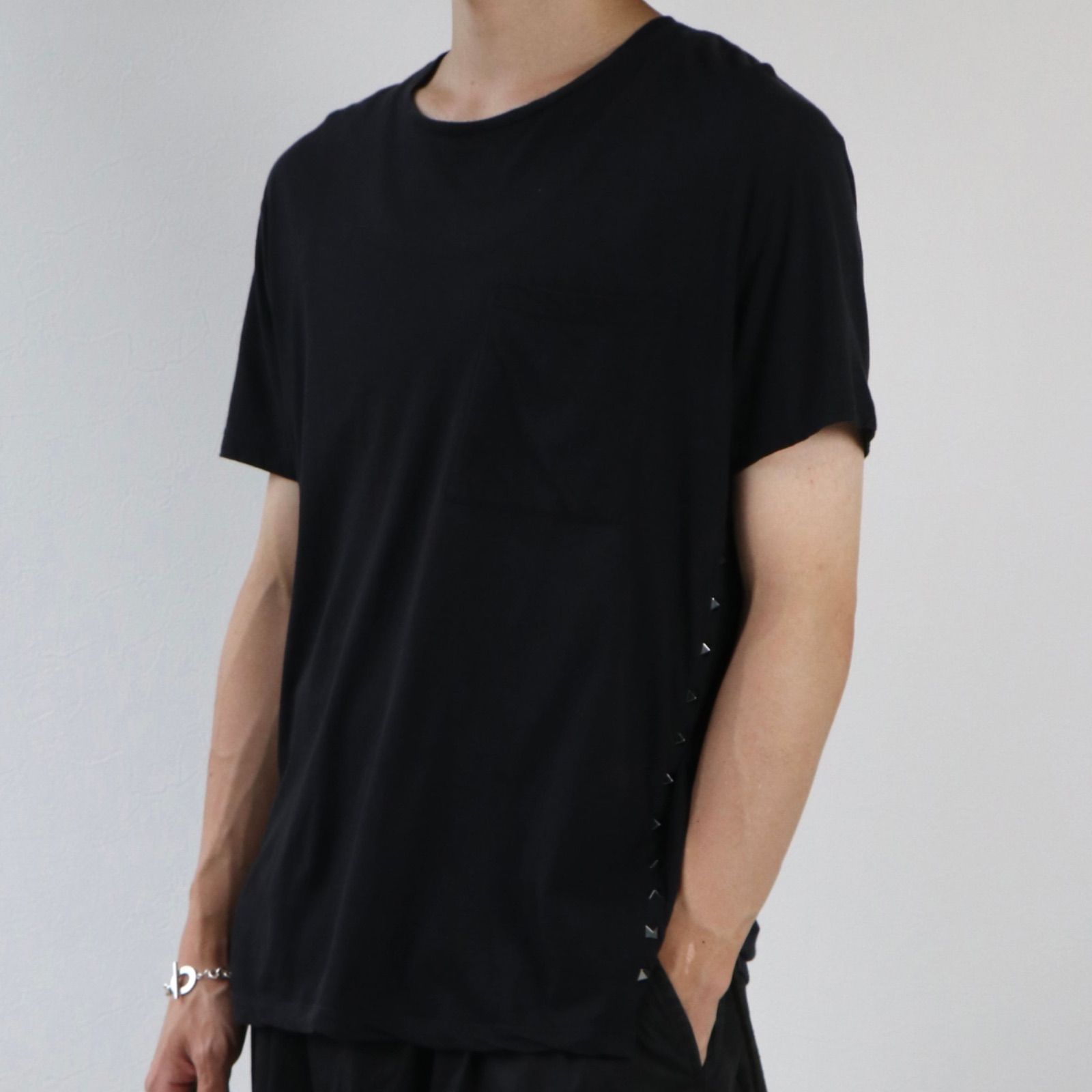 VALENTINO Tシャツ ロック スタッズ コットン ヴァレンティノ 半袖 春 