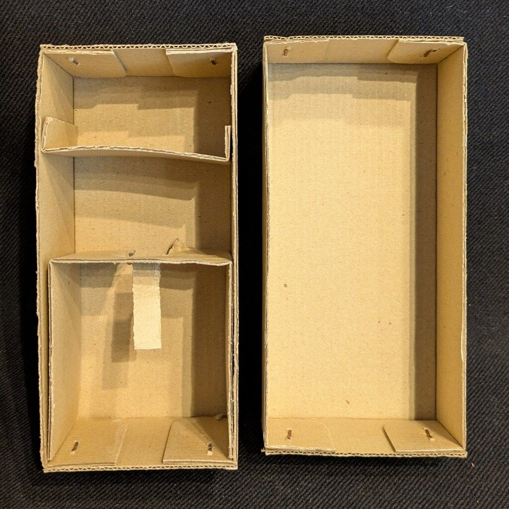 TOYSCLUB 陶器製首振り人形 エースコック こぶたのコック/赤台座/140mm