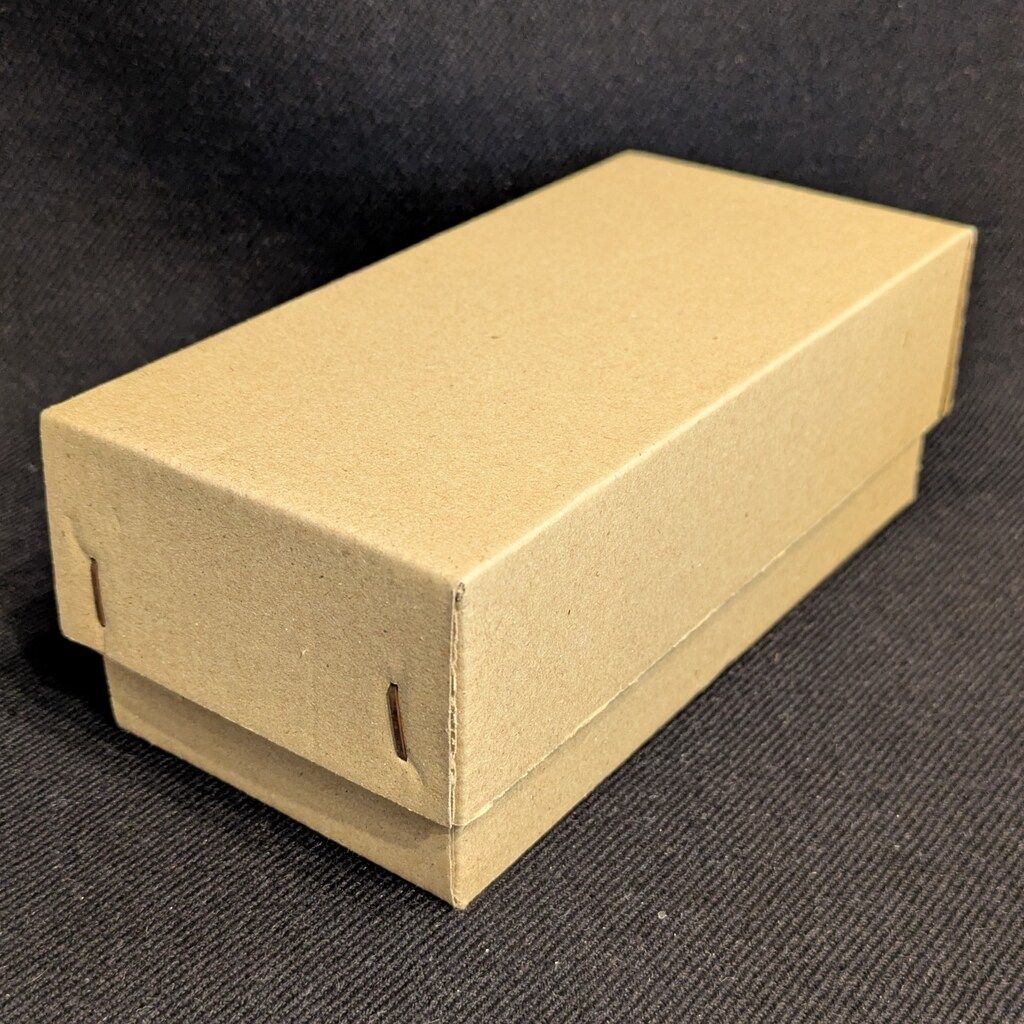 TOYSCLUB 陶器製首振り人形 エースコック こぶたのコック/赤台座/140mm