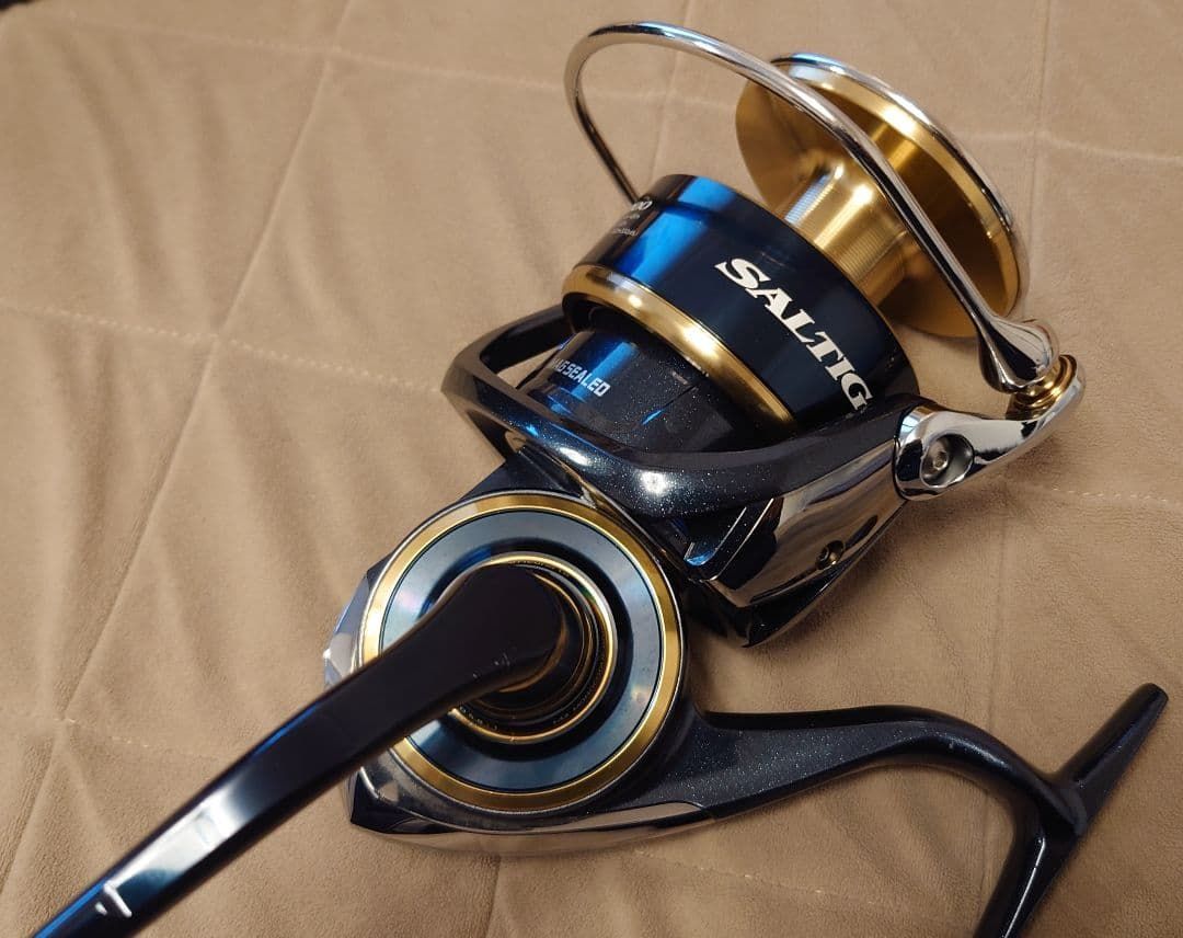 DAIWA SALTIGA 20000-H スピニングリール - メルカリ