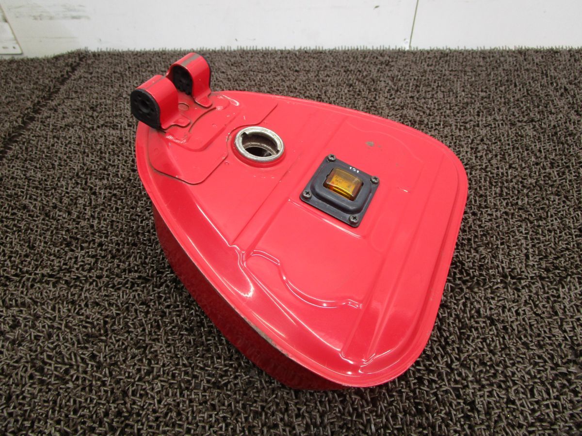 MD90 ガソリンタンク