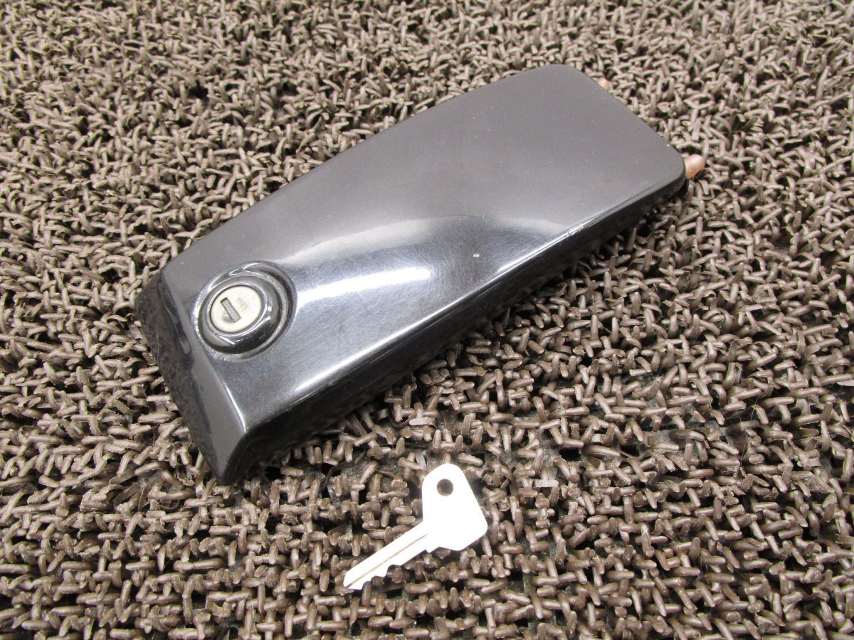 モトグッチ ルマン850 タンクキャップカバー A7504 VF VF MOTO GUZZI LE MANS Ⅲ キャブ車