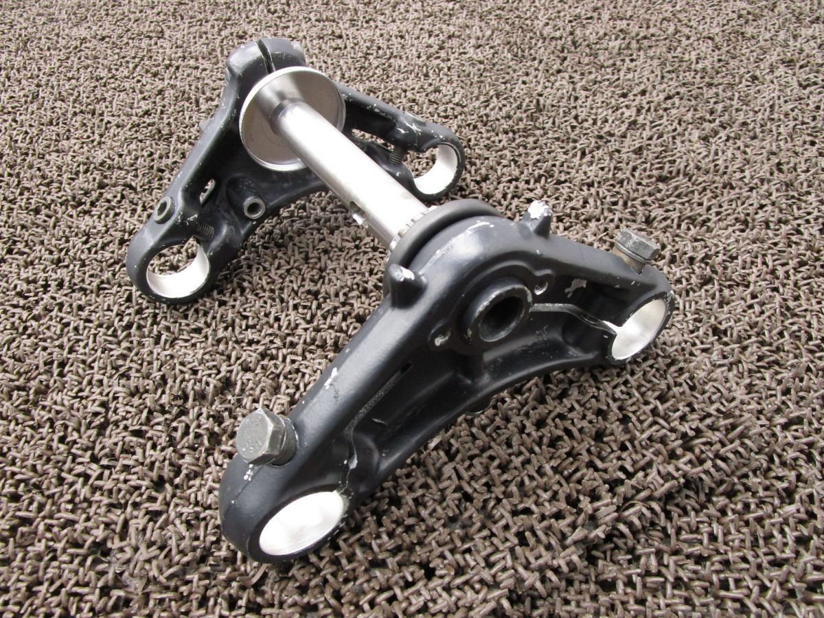 モトグッチ ルマン850 トップブリッジ ステム A7543 VF VF MOTO GUZZI LE MANS Ⅲ キャブ車 BRIGHTFACE_UK