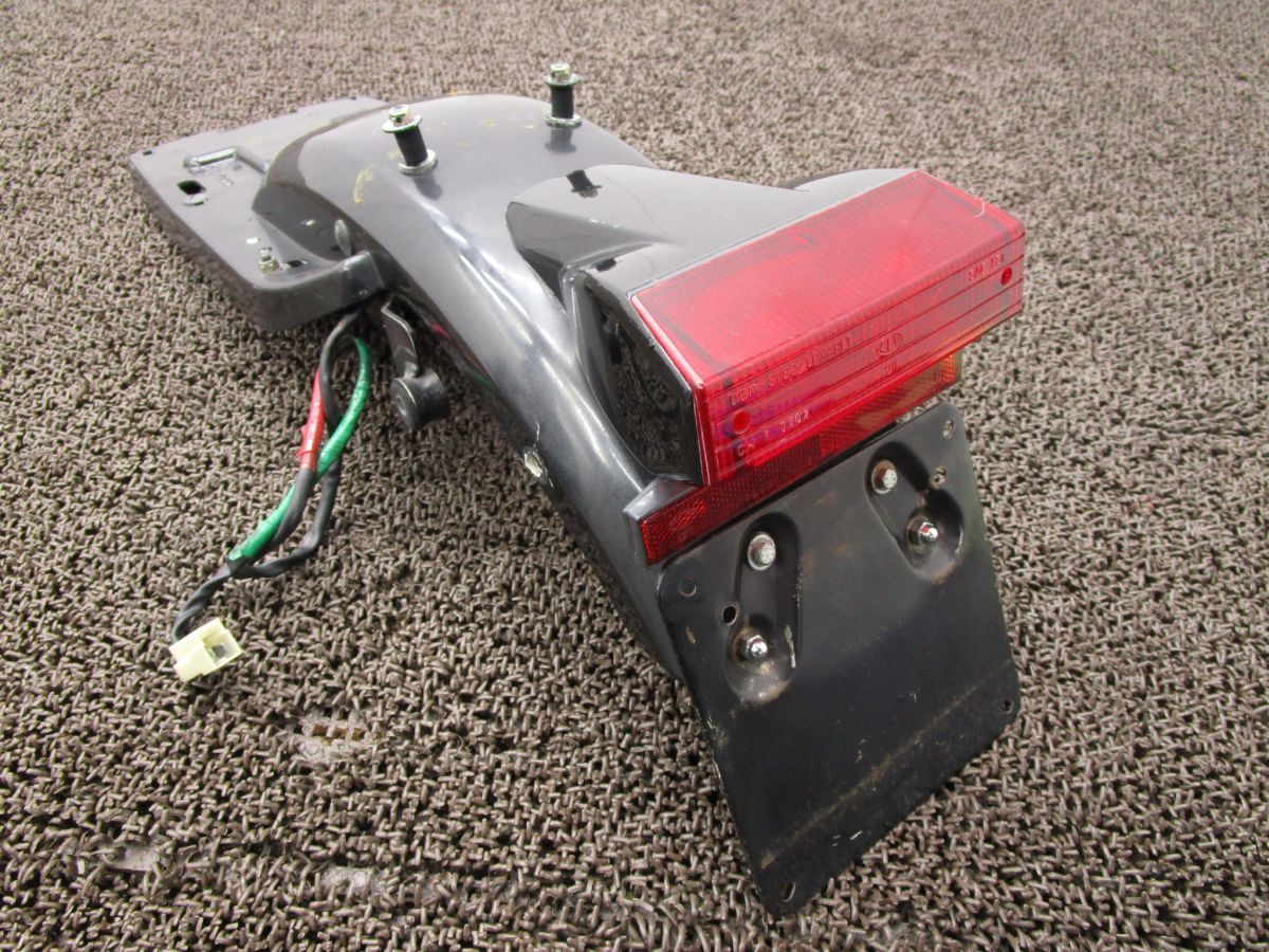 モトグッチ ルマン850 リアフェンダー テールランプ A7564 VF VF MOTO GUZZI LE MANS Ⅲ キャブ車