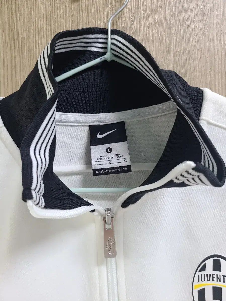 トラックジャージ 白