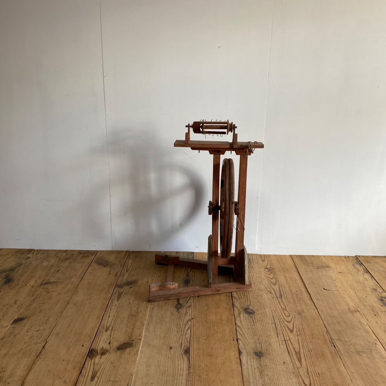 アンティーク 木製 糸車 古道具 y94 - メルカリ
