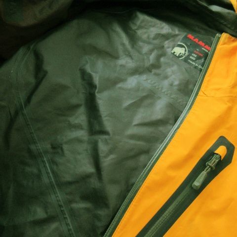 ジャケット・アウター Helios マムート MAMMUT GORE-TEX HELIOS JACKET ジャケット ジップ