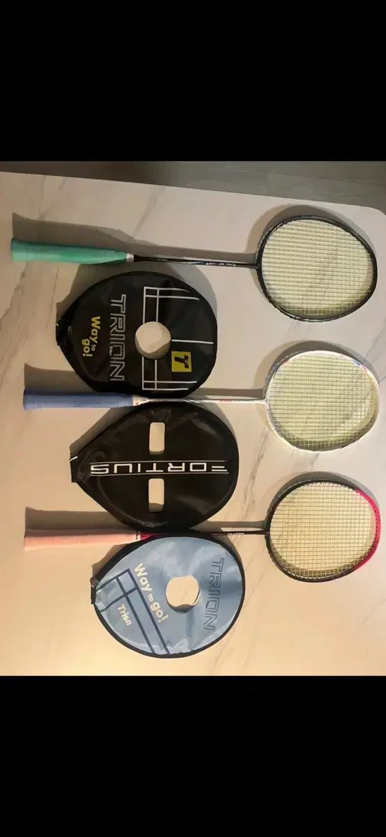 バドミントン ラケット 3本 グリップ靴下バッグ まとめ