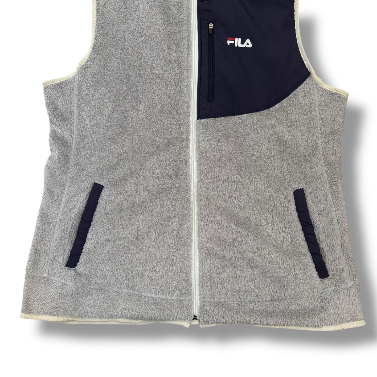 ボアベスト　フィラ ◻︎【FILA 】ボアベスト / ナイロン切り替えデザイン L - メルカリ