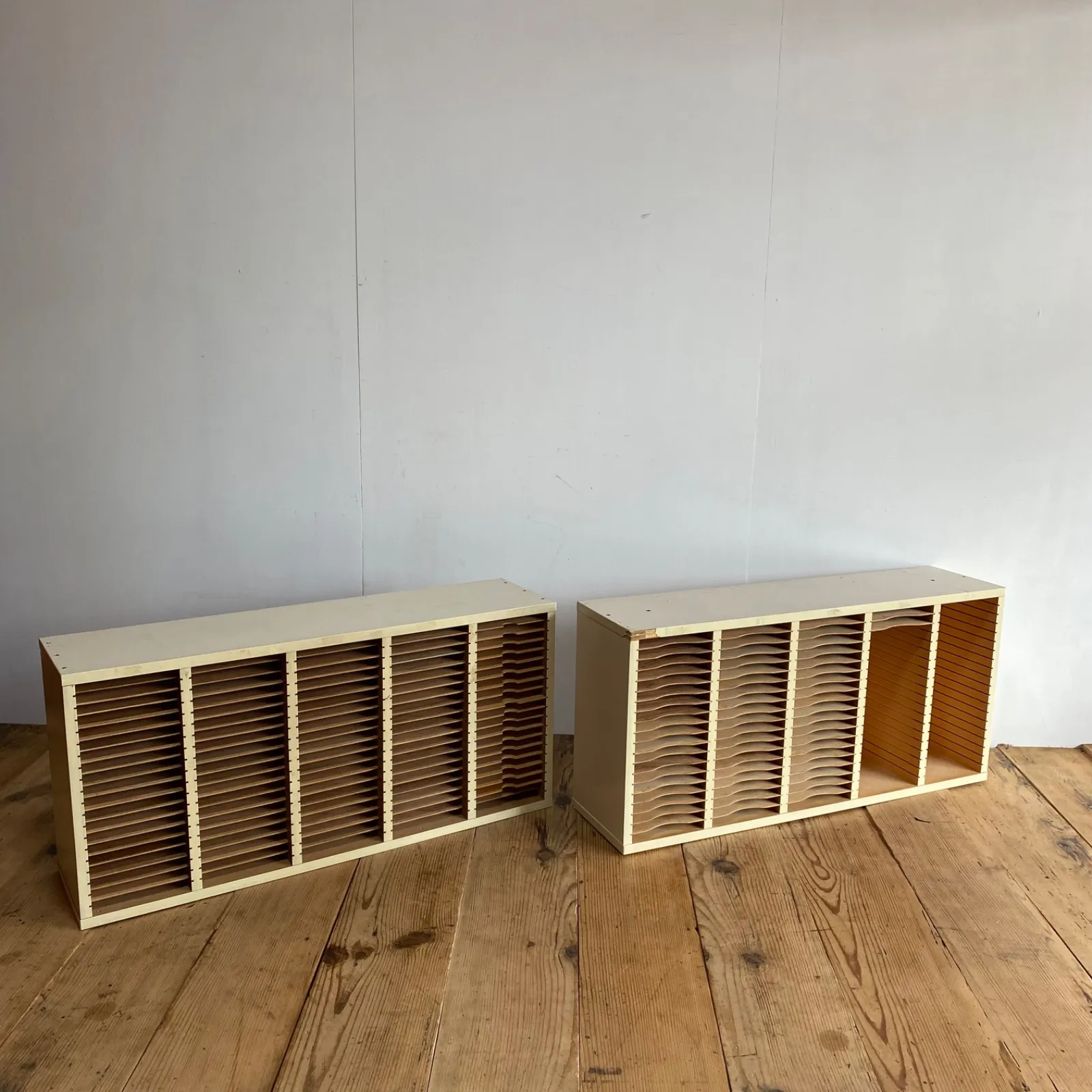 2026年最新】木製カルテ棚の人気アイテム - メルカリ