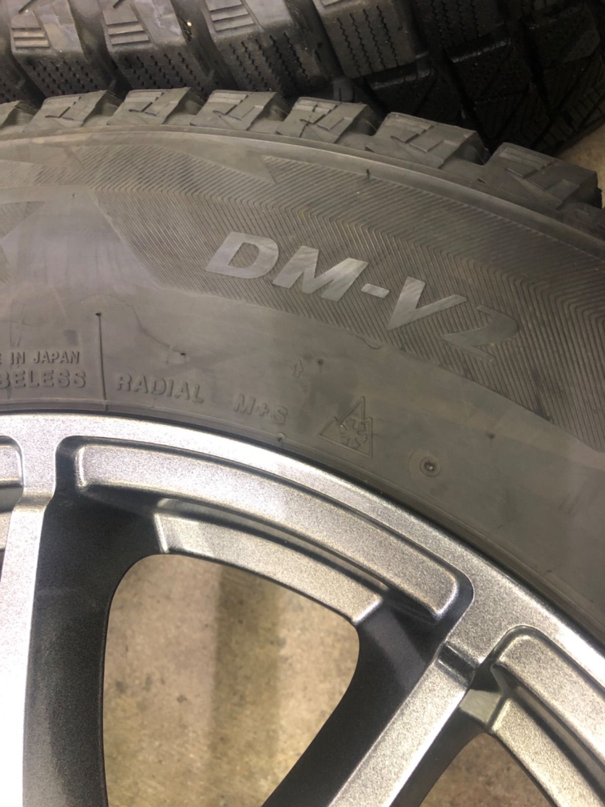 スタッドレス 225