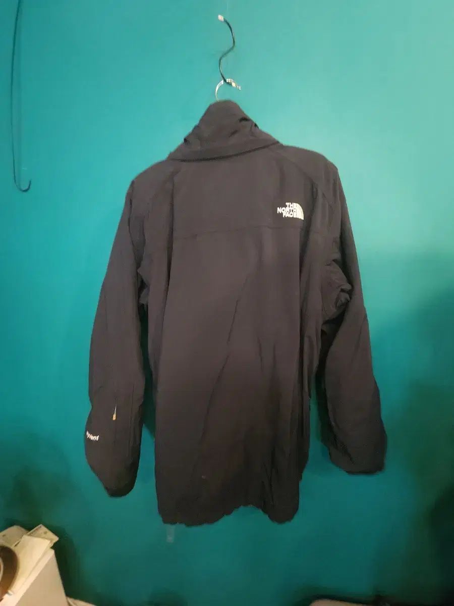 ウィンドブレーカー