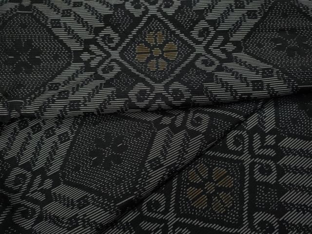 平和屋着物○本場大島紬 菱吉祥花文 龍郷柄 正絹 逸品 CAAZ2517ut