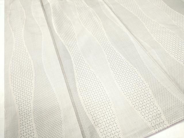 平和屋着物●本場大島紬　白大島　9マルキ　古代染色純植物染　立涌吉祥文　丸宮織物謹製　証紙付き　正絹　逸品　未使用　CAAZ2894yc 平和屋着物○本場大島紬 白大島 9マルキ 古代染色純植物染 立涌吉祥文